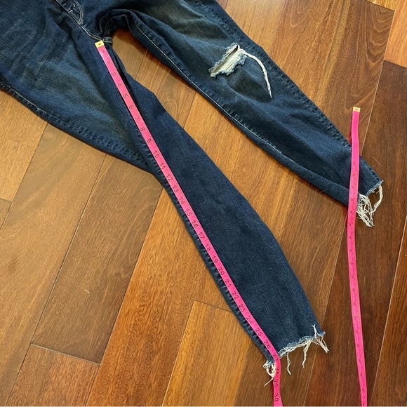 Mother High Waisted Looker Ankle Fray Close to the Edge Blue Jean Distressed 30 - Picture 15 of 15